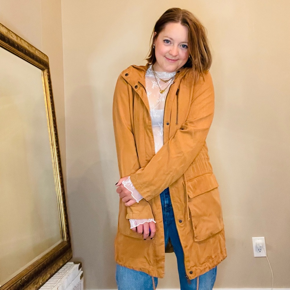 Lightweight Long Fall Jacket Size: Large Brand: F… - image 1